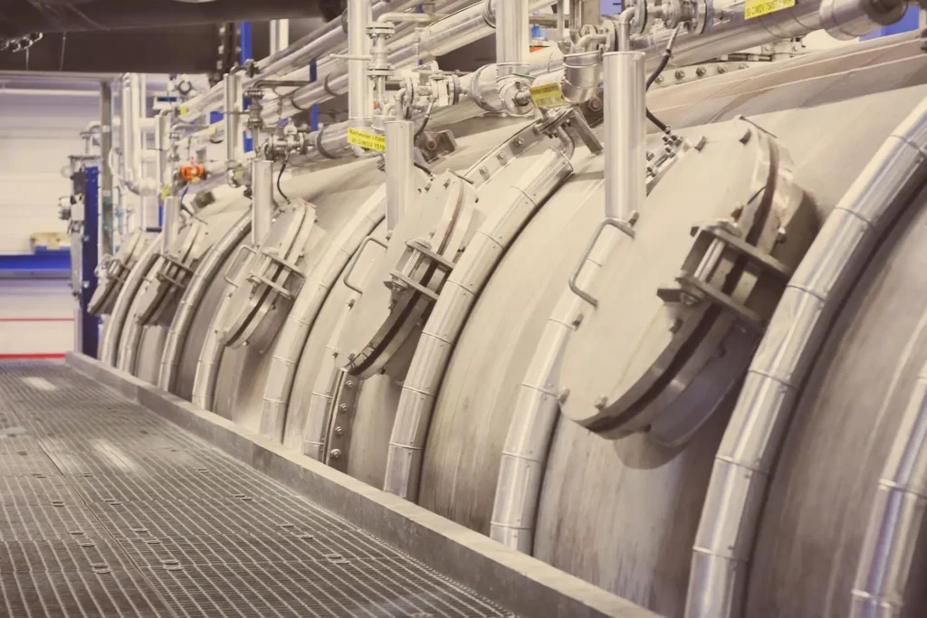 Vacuum evaporation salt manufacturing process for food-grade and pharmaceutical salt. Bajaj Salt Group